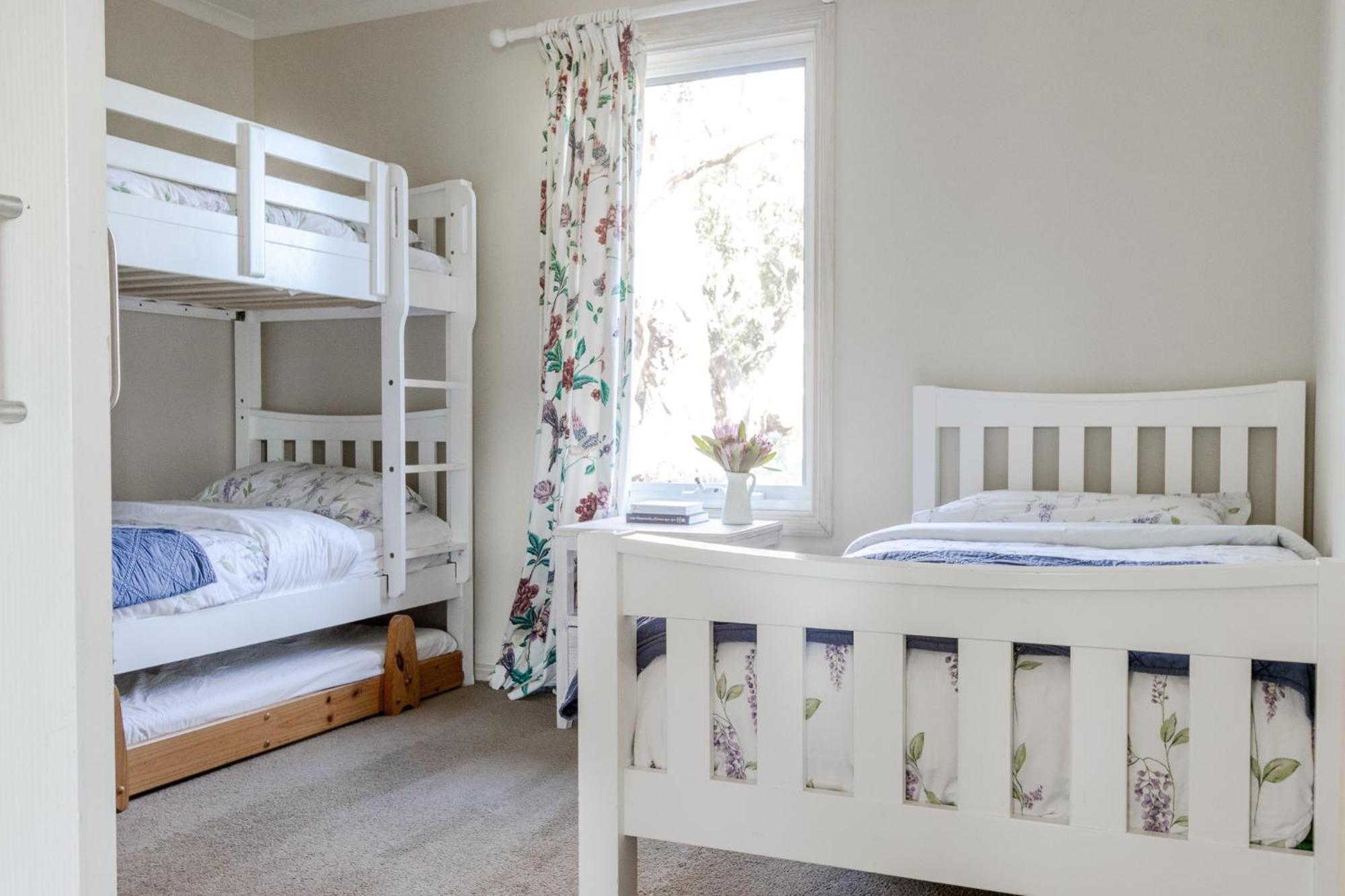Freshwater Creek Cottages & Farm Stay Торки Екстериор снимка
